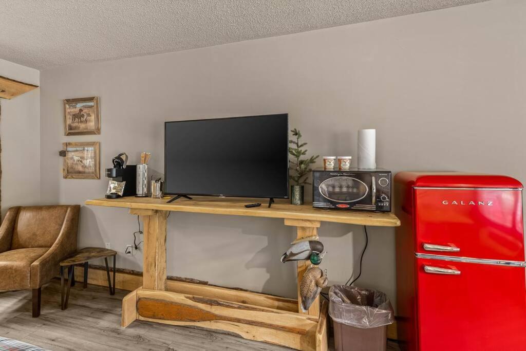 Stonegate Lodge King Bed, Wifi, 50In Tv, Fire Pit, Salt Water Pool Room # 310 Eureka Springs Ngoại thất bức ảnh